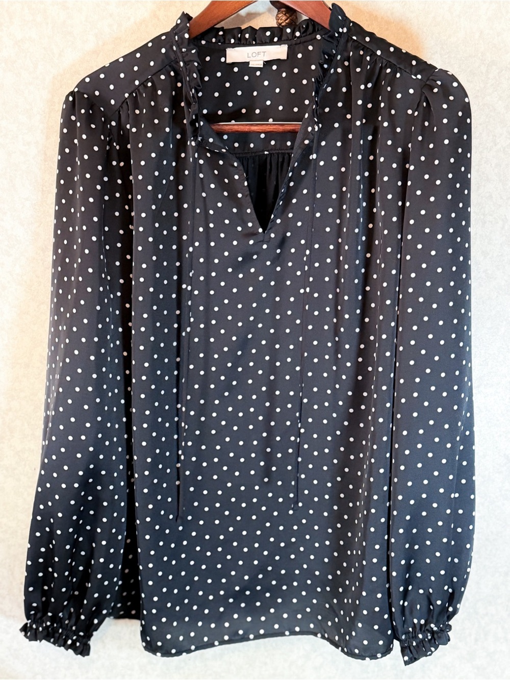 LOFT Black & White Polka Dot Ruffle Neck Blouse XXL Business Office Satin EUC - Picture 2 of 8